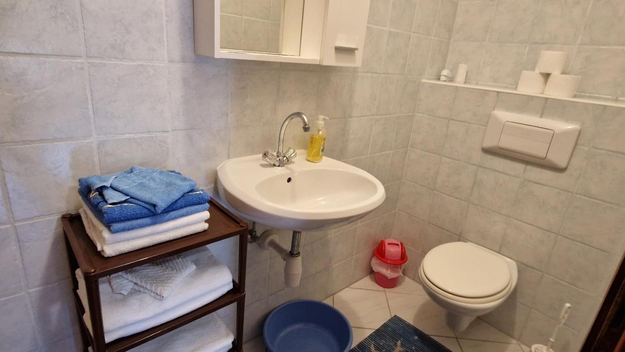 Apartman Merima Krk Town Exterior photo